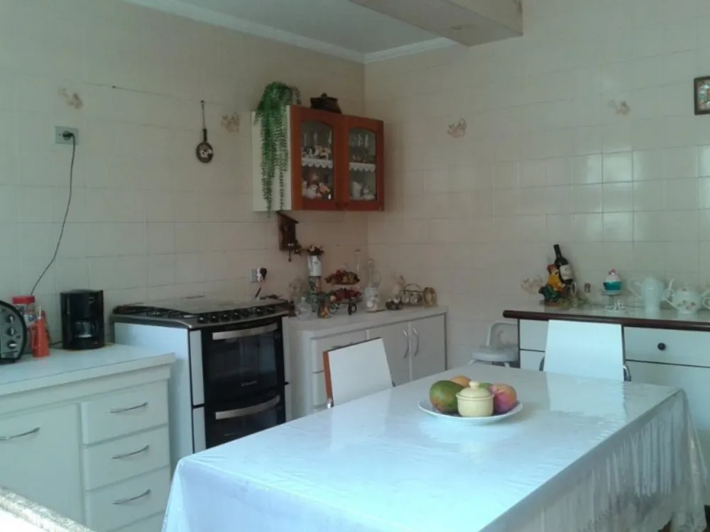 Casa, 4 quartos, 204 m² - Foto 4