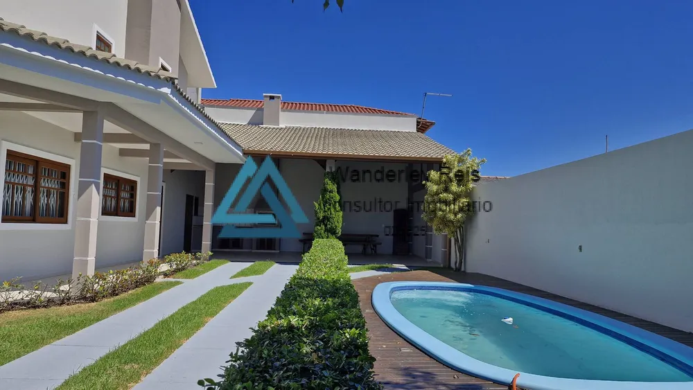 Casa, 3 quartos, 240 m² - Foto 1
