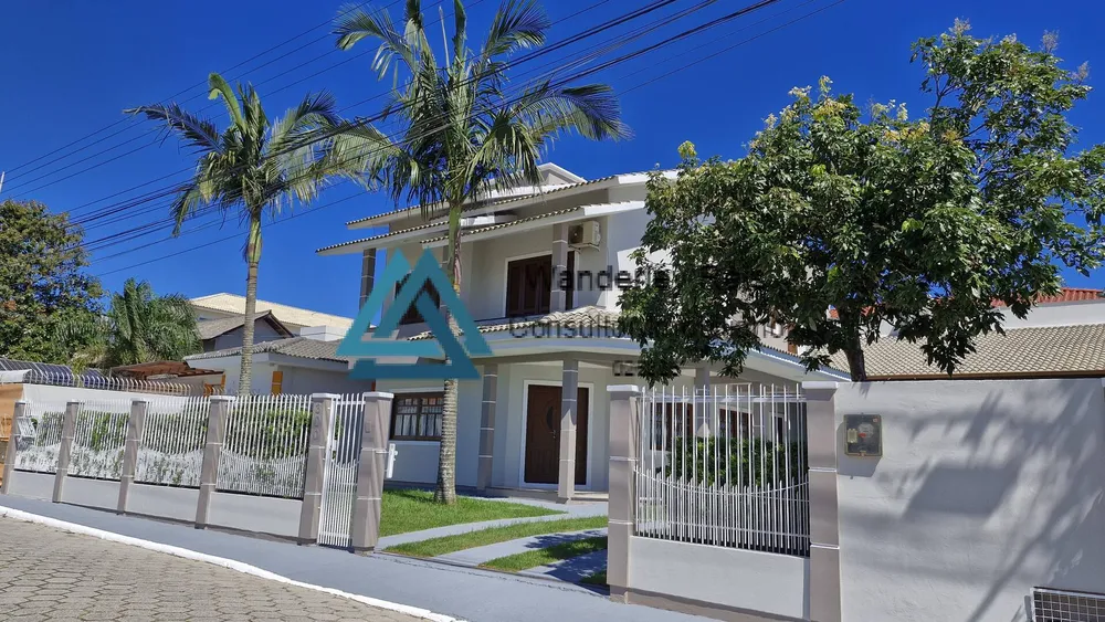 Casa, 3 quartos, 240 m² - Foto 2