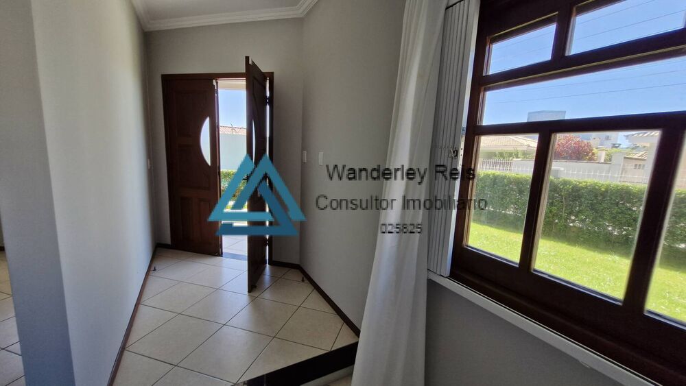 Casa, 3 quartos, 240 m² - Foto 2
