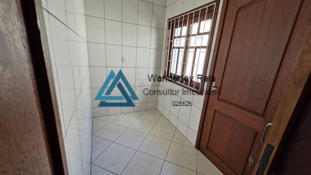 Casa, 3 quartos, 240 m² - Foto 4