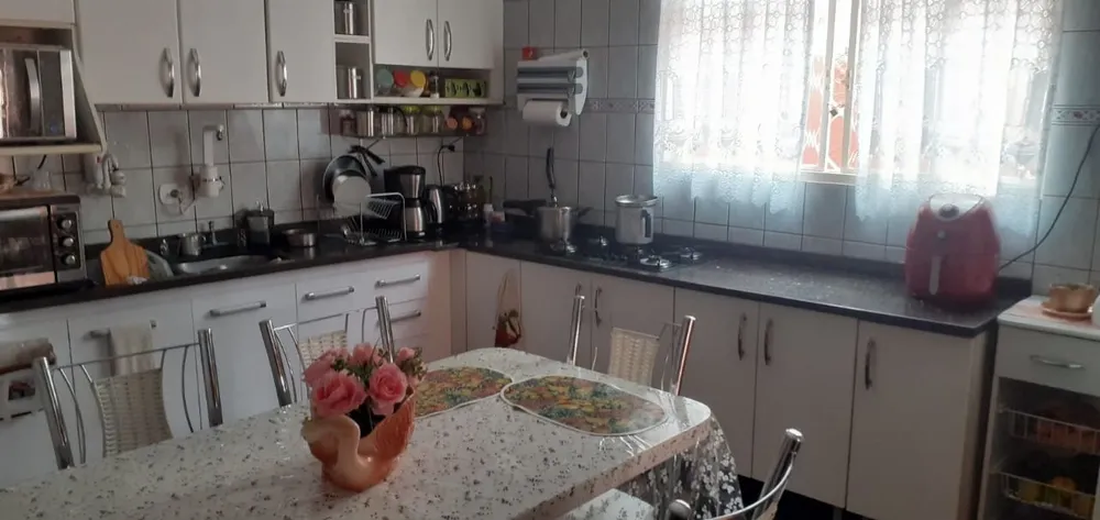 Casa, 4 quartos, 200 m² - Foto 4