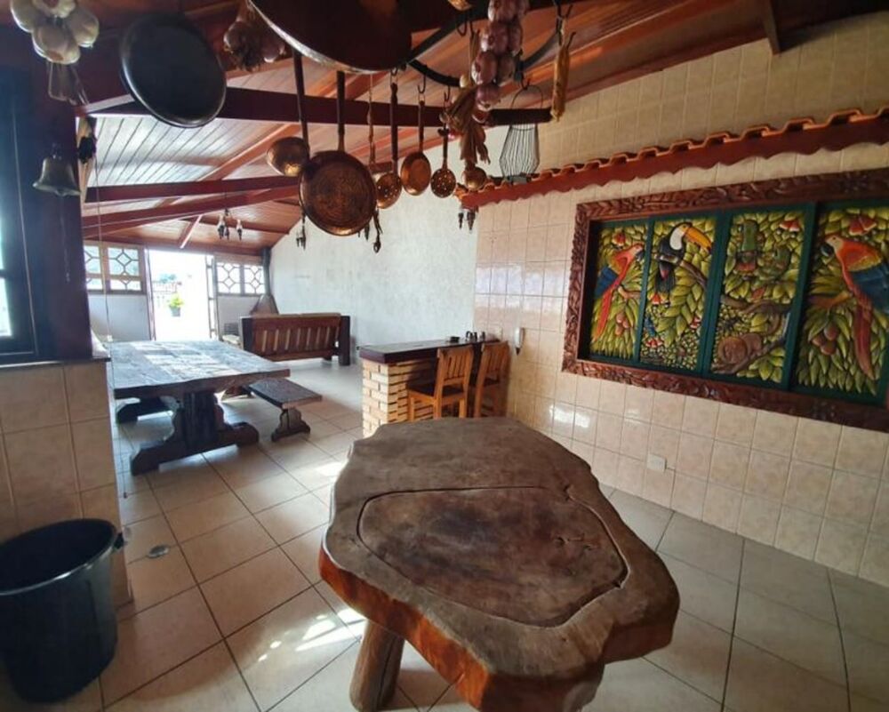 Casa, 3 quartos, 250 m² - Foto 2