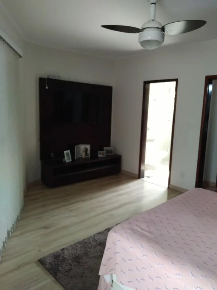 Casa, 4 quartos, 250 m² - Foto 10
