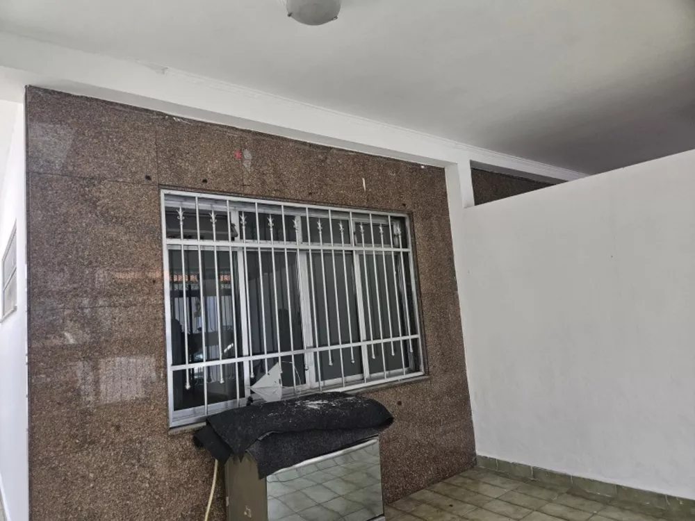 Casa para alugar com 3 quartos, 125m² - Foto 1