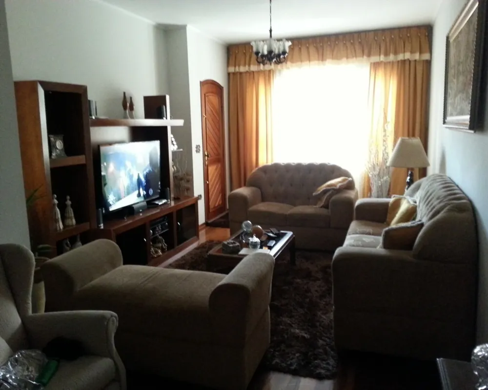 Casa, 3 quartos, 225 m² - Foto 1