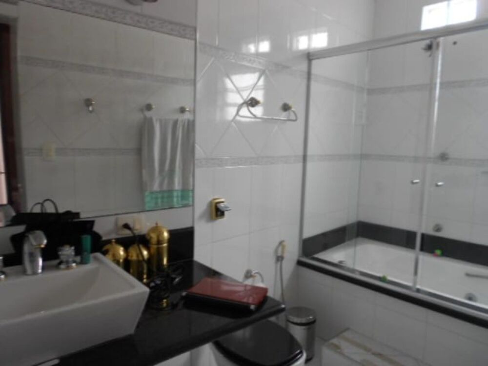 Casa, 4 quartos, 200 m² - Foto 30