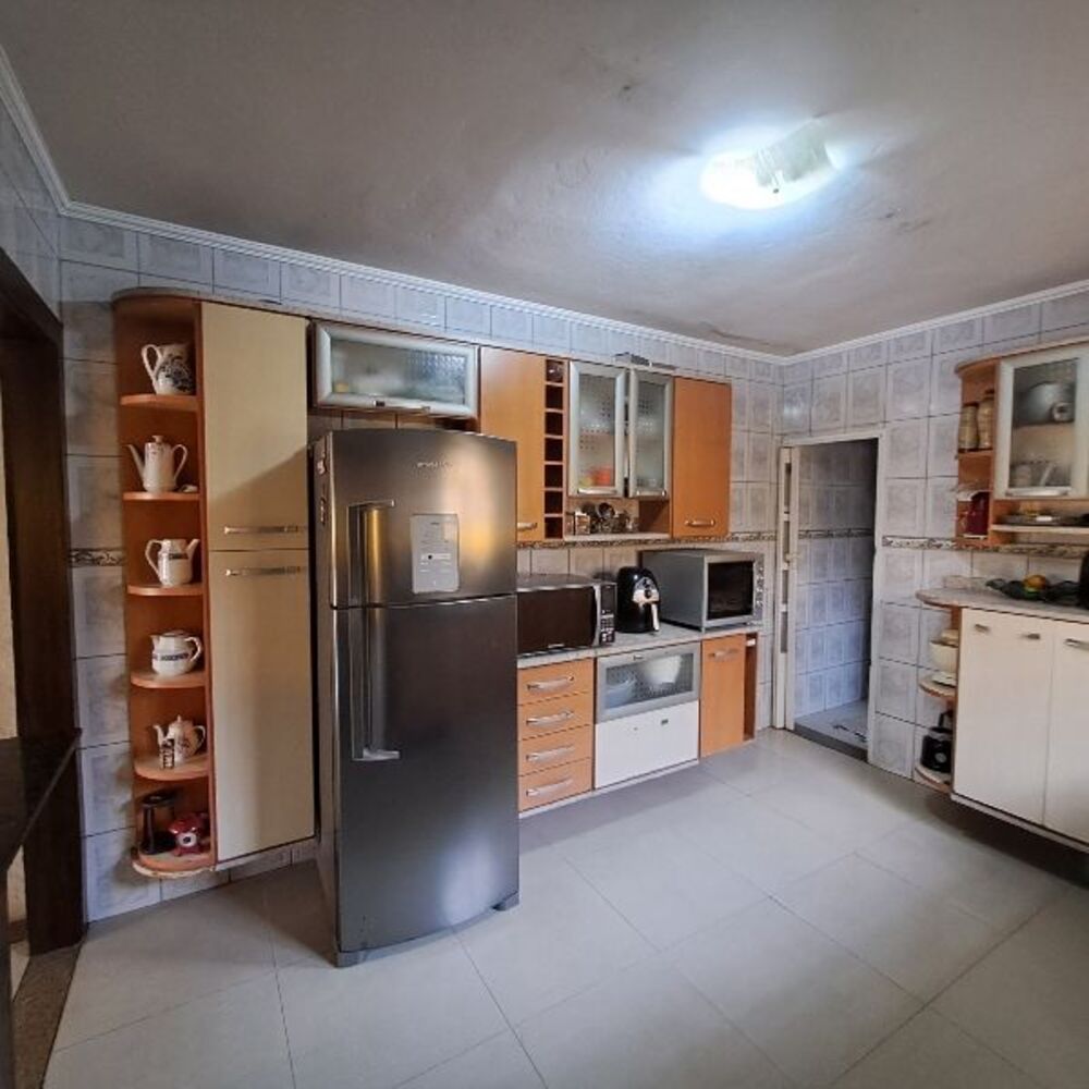 Casa à venda com 3 quartos, 145m² - Foto 8