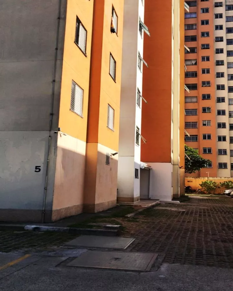 Apartamento à venda com 2 quartos, 49m² - Foto 1