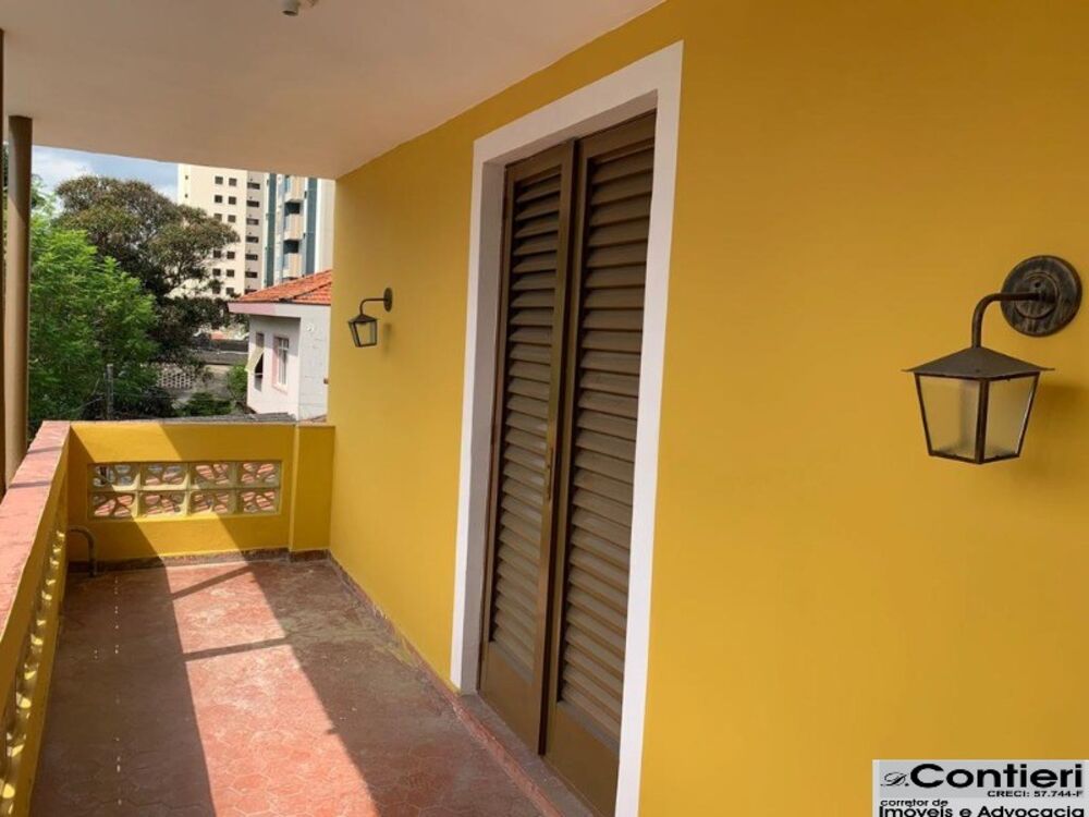 Casa à venda e aluguel com 3 quartos, 240m² - Foto 3