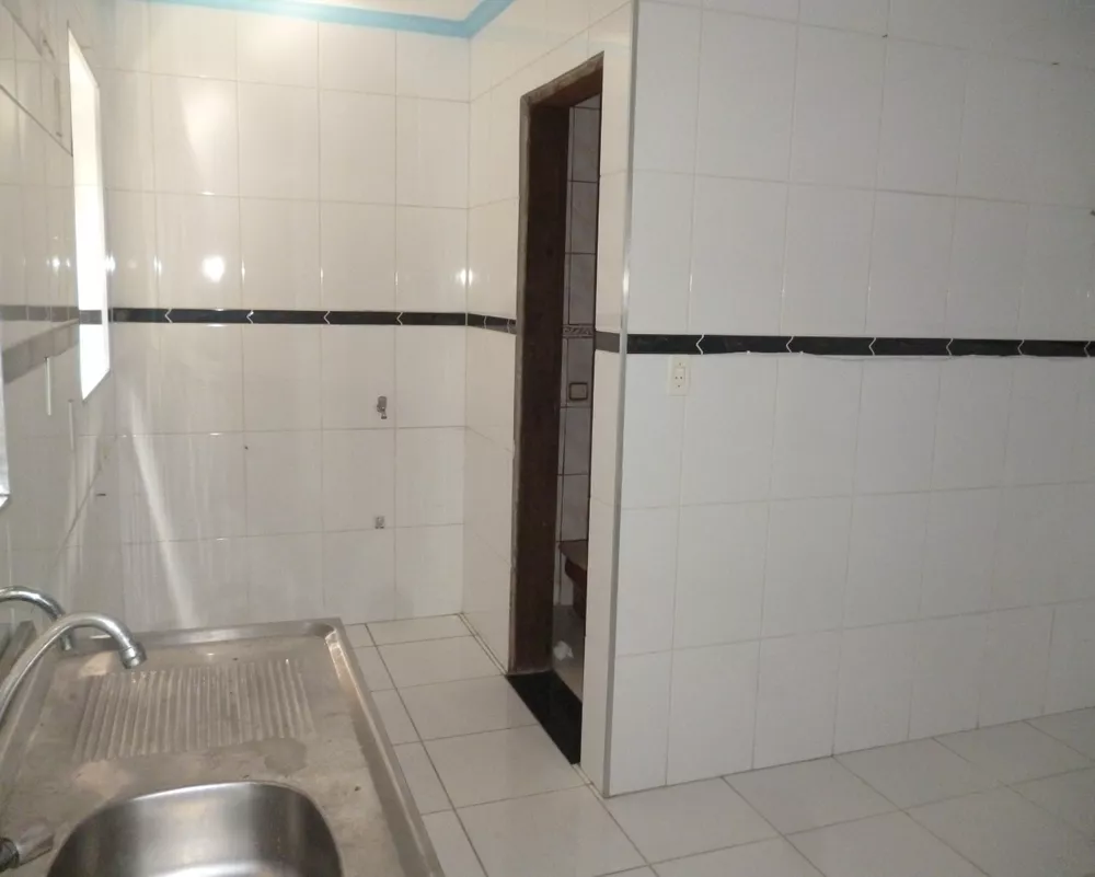 Casa à venda com 4 quartos, 200m² - Foto 12