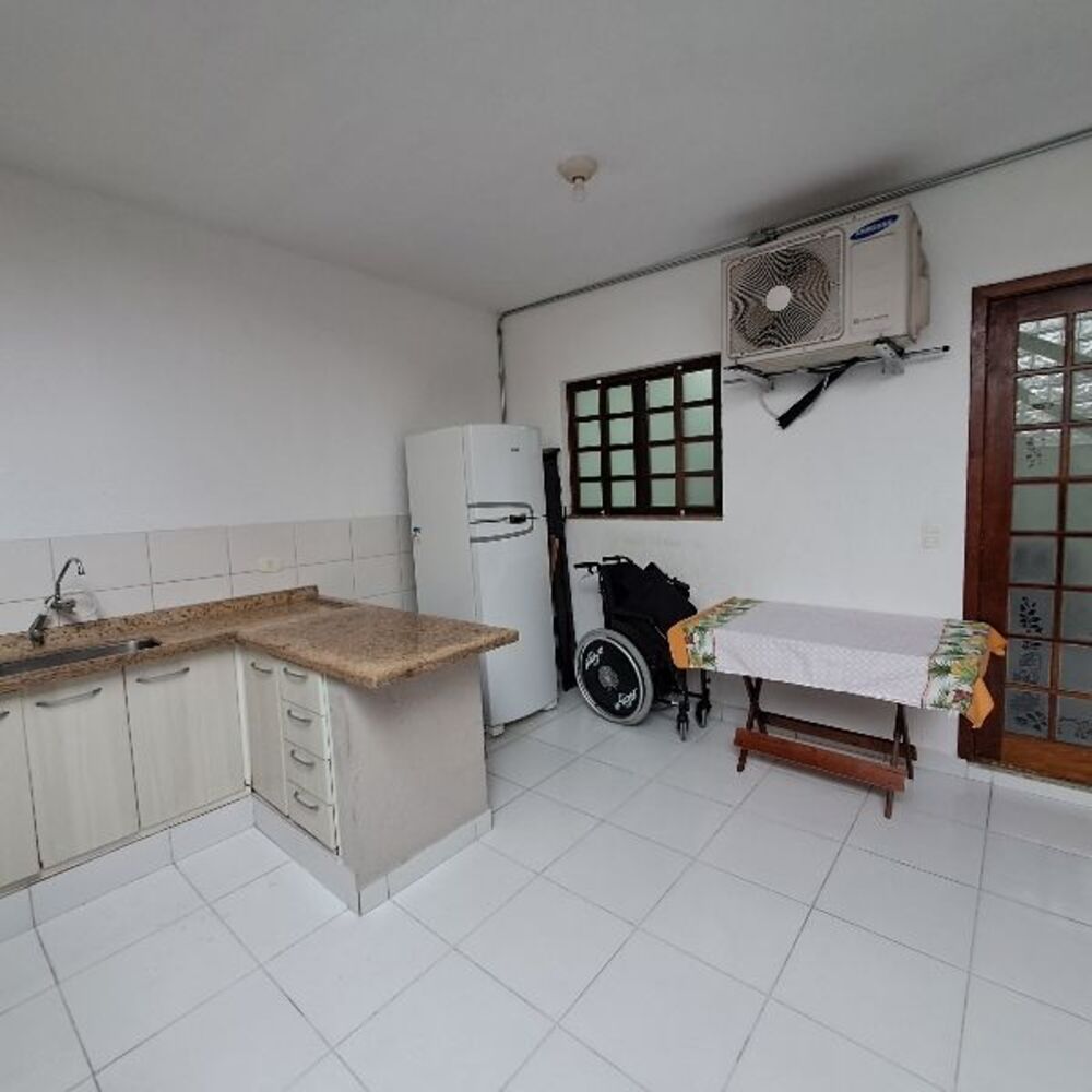 Casa à venda com 3 quartos, 140m² - Foto 20