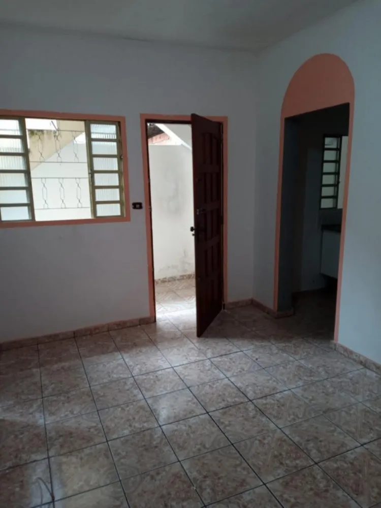 Casa, 1 quarto, 72 m² - Foto 2