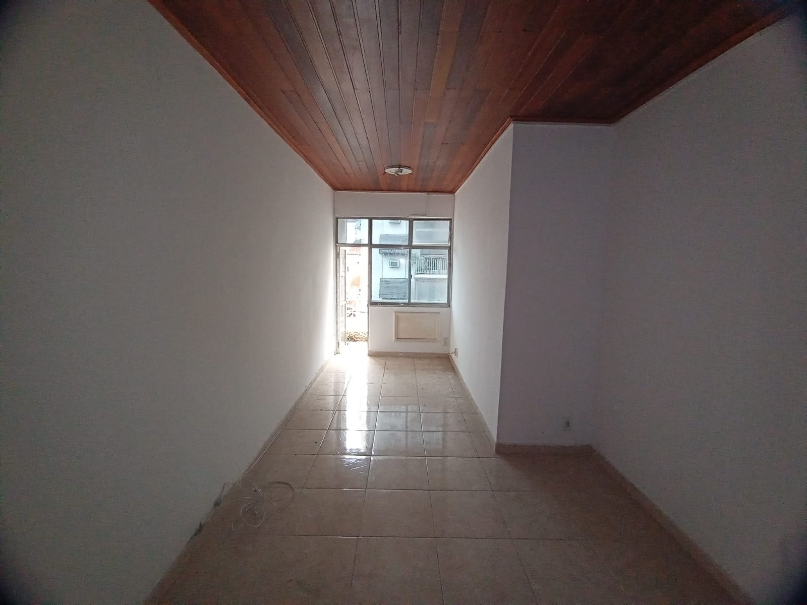 Apartamento à venda com 2 quartos, 75m² - Foto 11