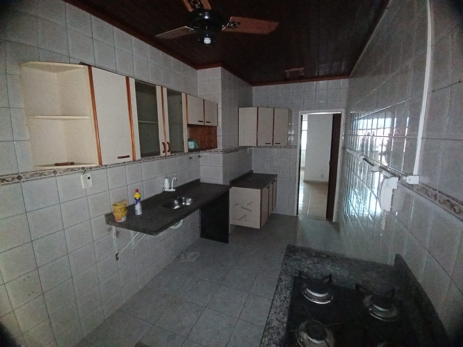 Apartamento à venda com 2 quartos, 75m² - Foto 3