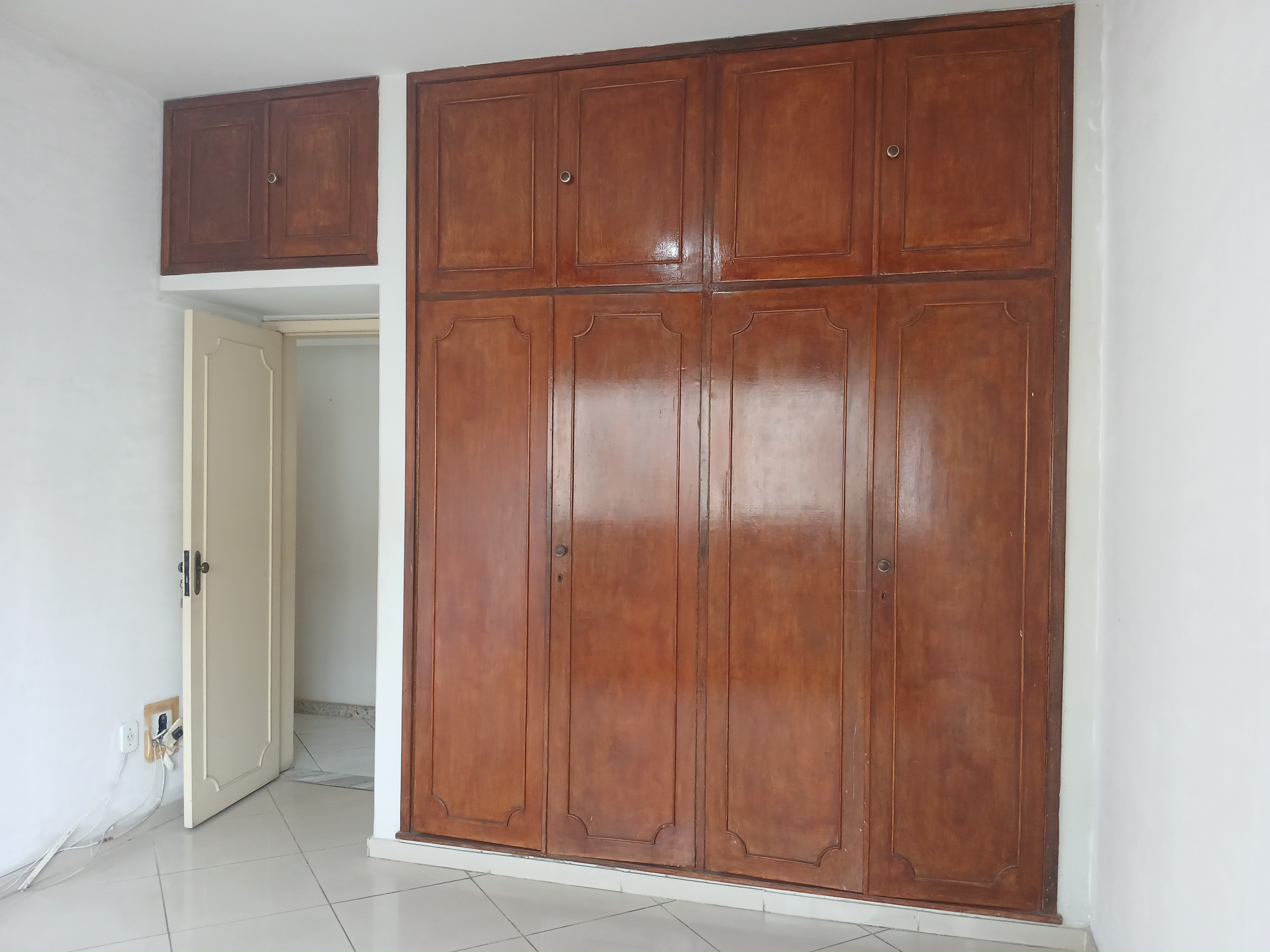 Apartamento à venda com 4 quartos, 200m² - Foto 27