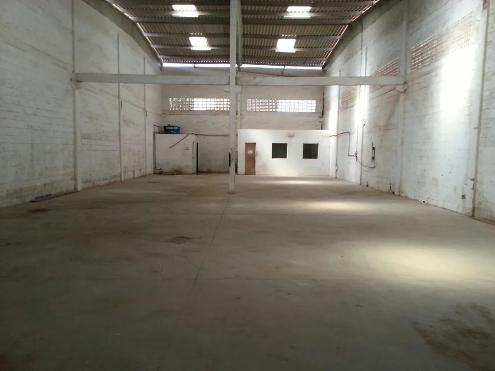 Depósito-Galpão, 380 m² - Foto 2