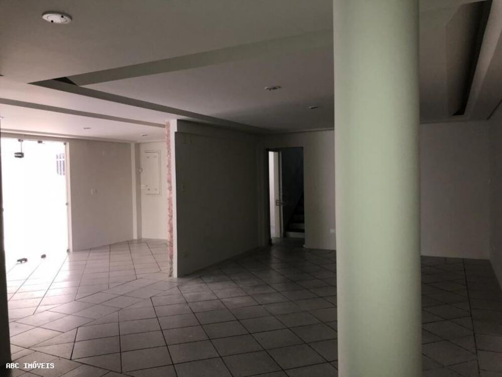 Prédio Inteiro para alugar com 1 quarto, 560m² - Foto 1