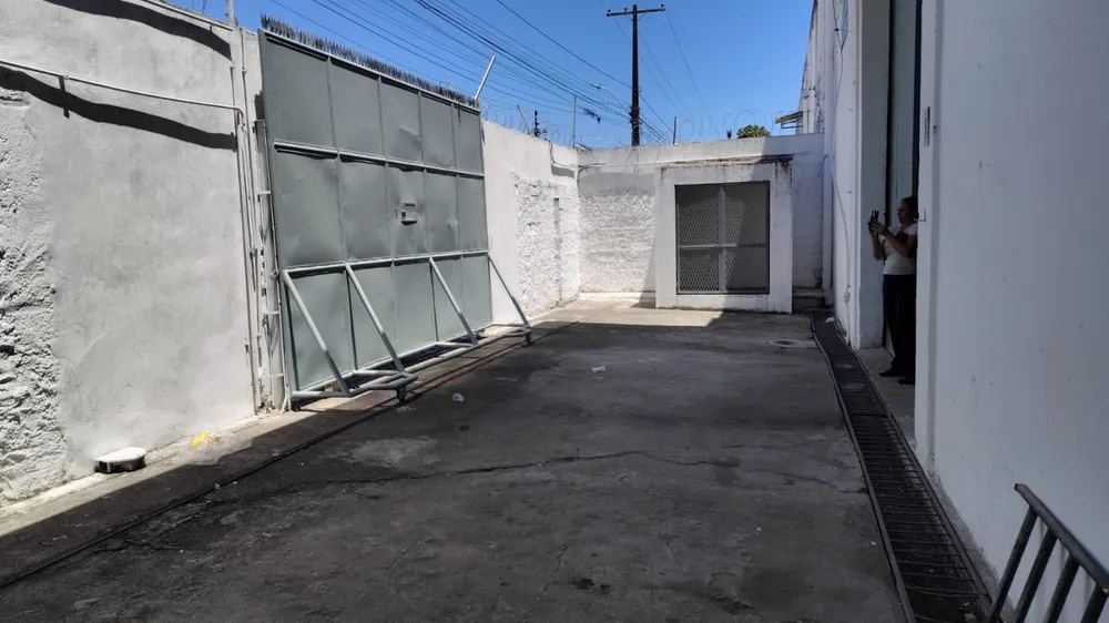 Depósito-Galpão, 840 m² - Foto 1