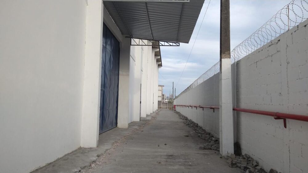 Depósito-Galpão, 2700 m² - Foto 2