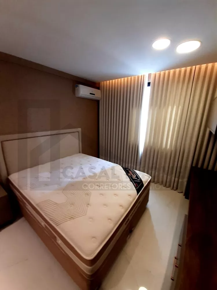 Cobertura à venda com 4 quartos, 302m² - Foto 3