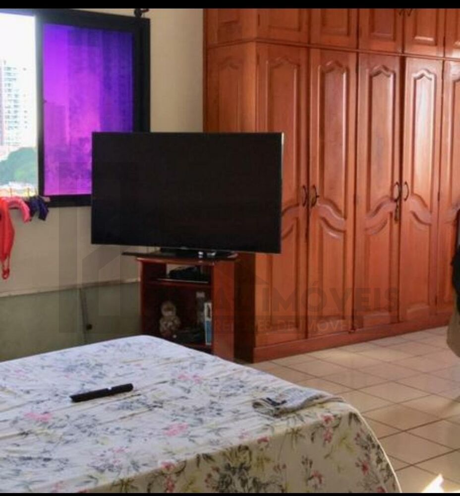 Apartamento à venda com 4 quartos, 200m² - Foto 3