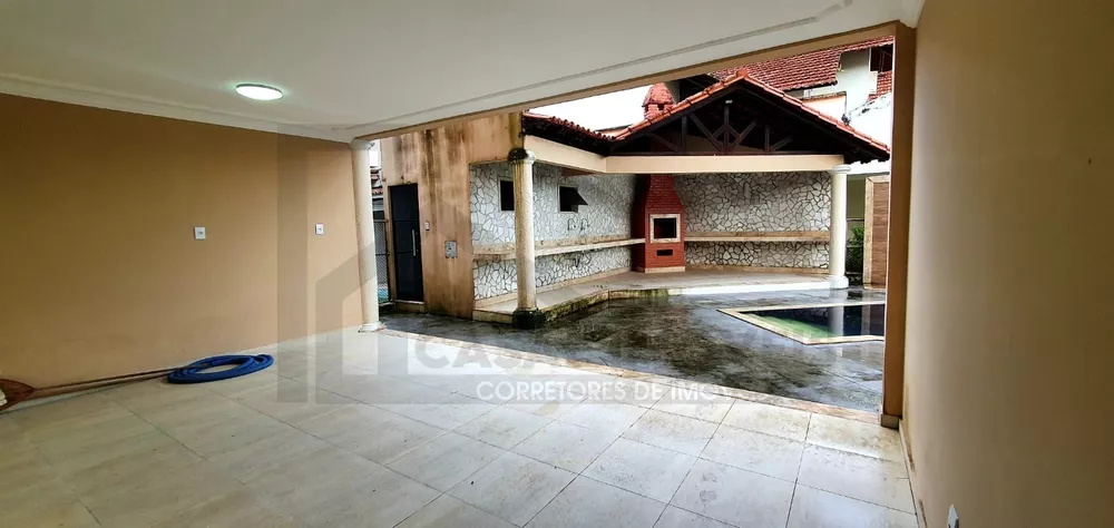 Casa à venda com 5 quartos, 400m² - Foto 8