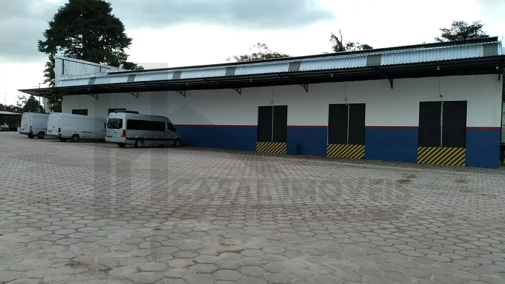 Depósito-Galpão-Armazém para alugar, 1360m² - Foto 1