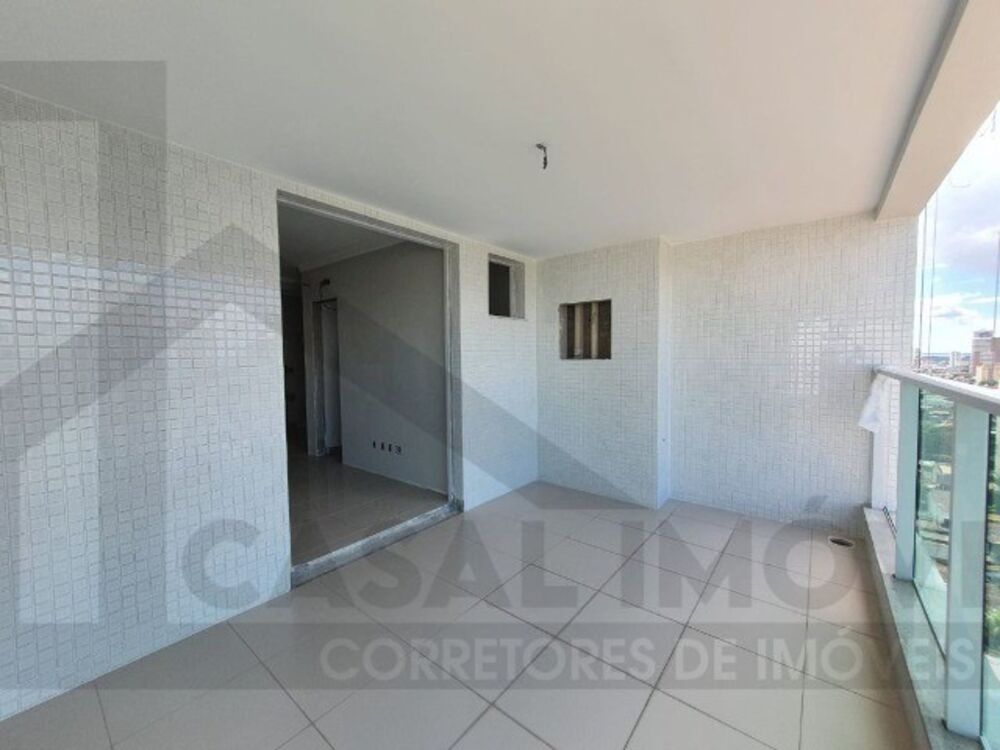 Apartamento à venda com 3 quartos, 150m² - Foto 4