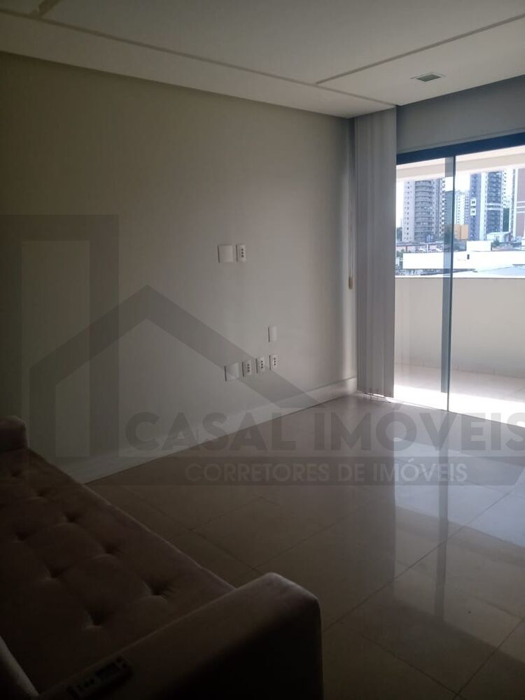 Apartamento à venda com 3 quartos, 220m² - Foto 2