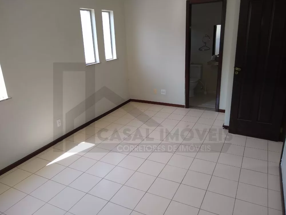 Casa para alugar com 5 quartos, 160m² - Foto 3