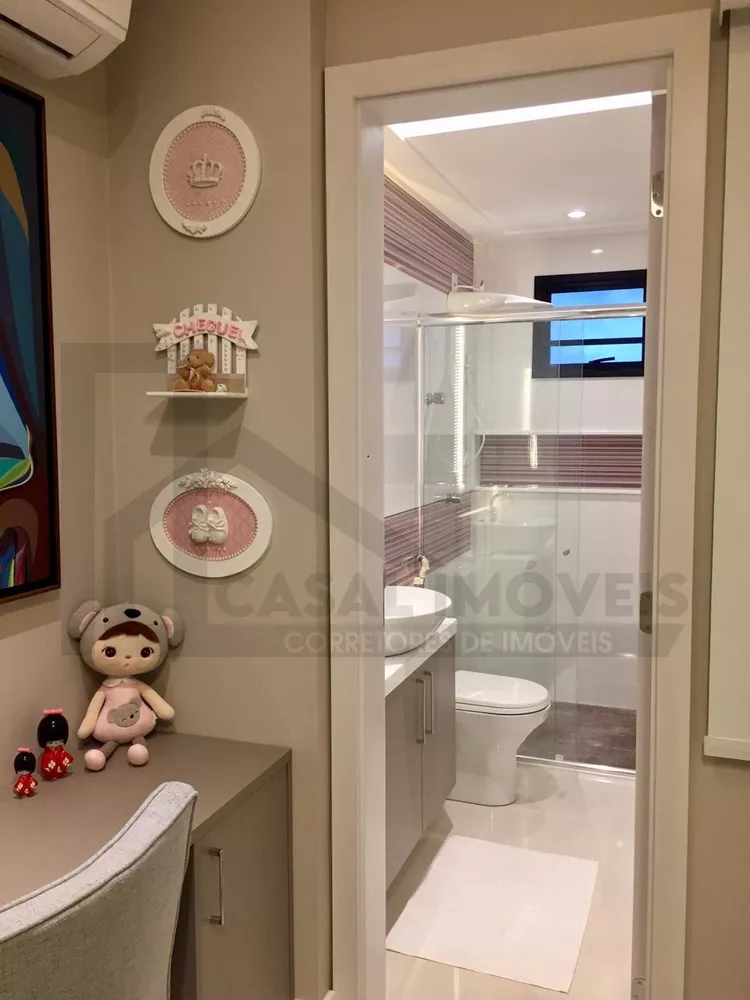 Apartamento à venda com 4 quartos, 202m² - Foto 15