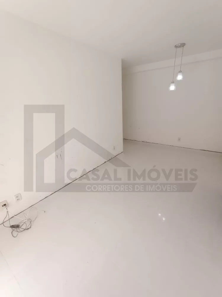 Apartamento à venda com 3 quartos, 100m² - Foto 3