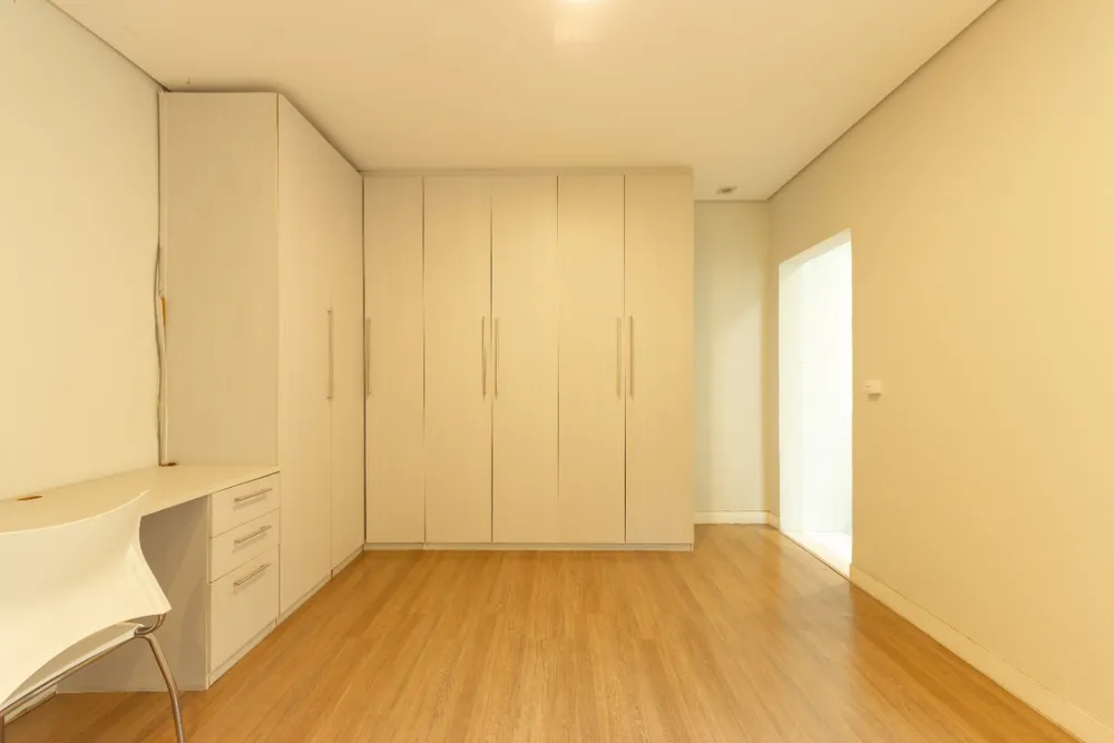 Casa, 3 quartos, 240 m² - Foto 2