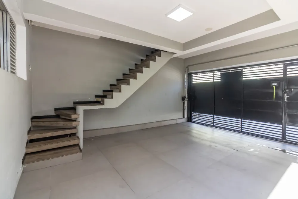 Casa, 4 quartos, 184 m² - Foto 1