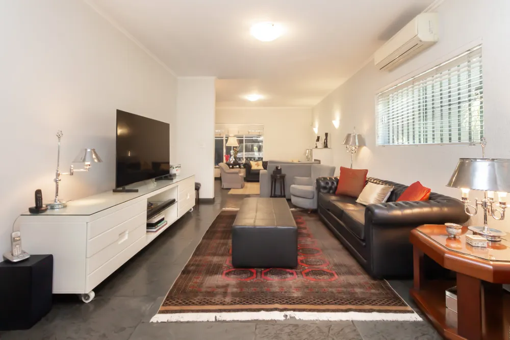 Casa, 4 quartos, 300 m² - Foto 9