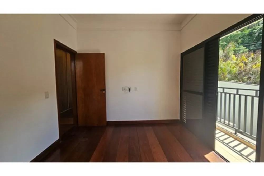 Casa, 4 quartos, 241 m² - Foto 3