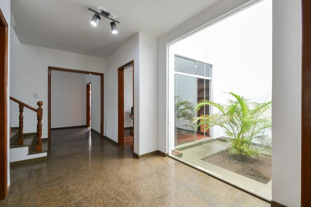 Casa, 4 quartos, 331 m² - Foto 3