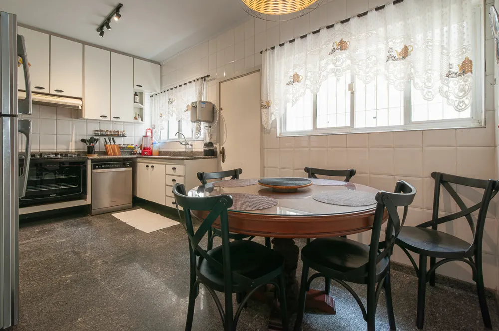 Casa, 3 quartos, 258 m² - Foto 8