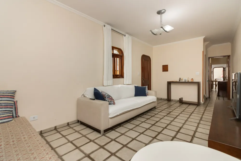 Casa, 4 quartos, 208 m² - Foto 2