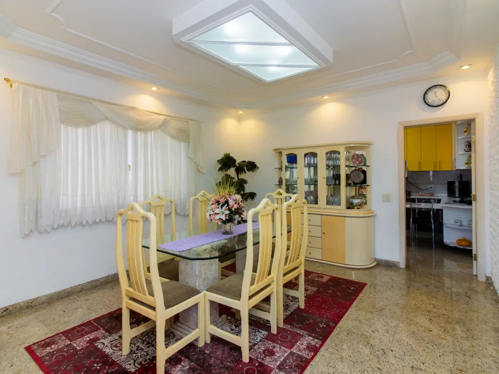 Casa, 4 quartos, 271 m² - Foto 2