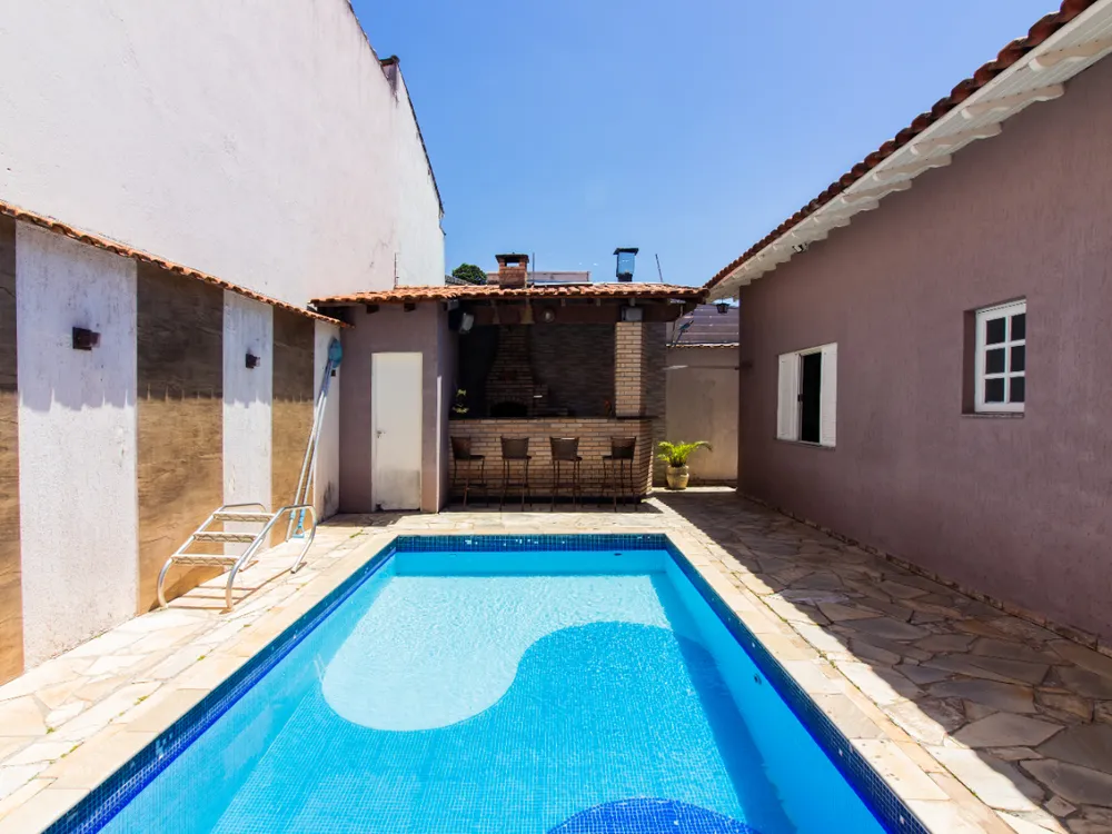 Casa, 4 quartos, 271 m² - Foto 1