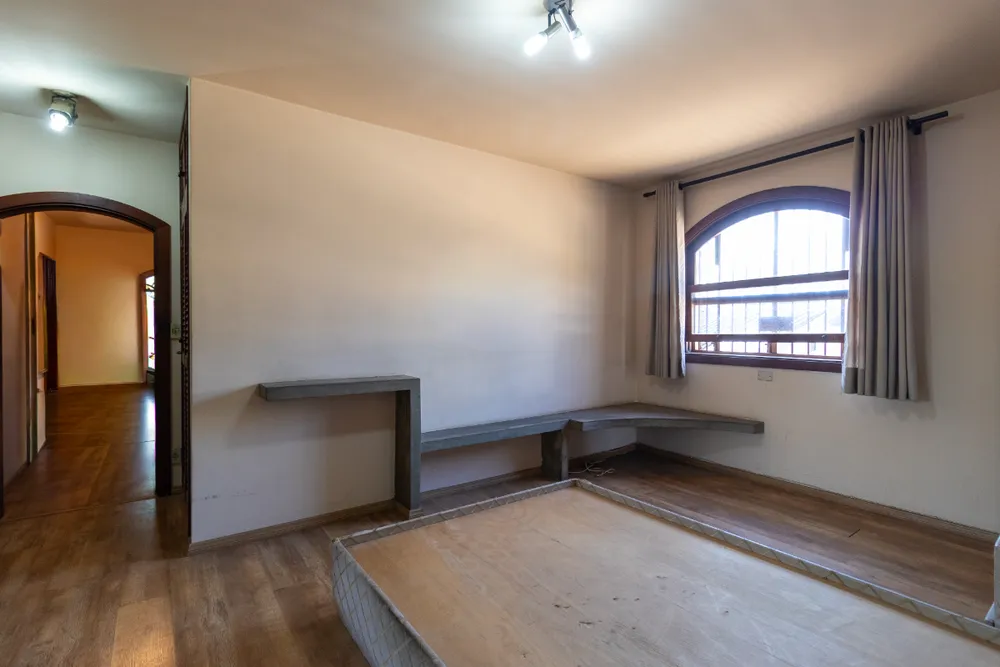 Casa, 4 quartos, 329 m² - Foto 9