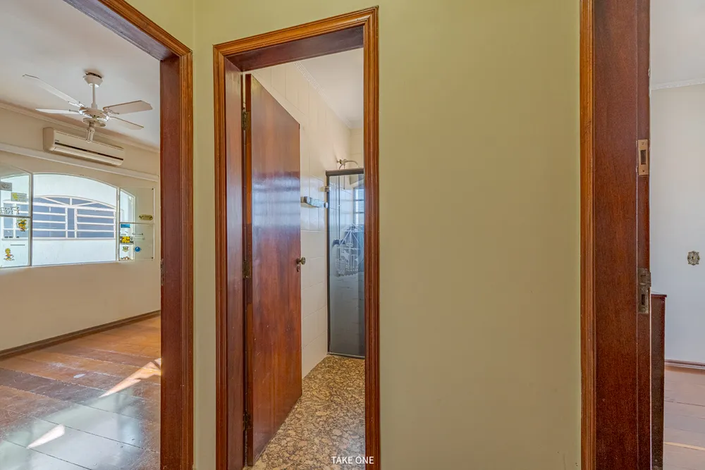 Casa, 4 quartos, 248 m² - Foto 3