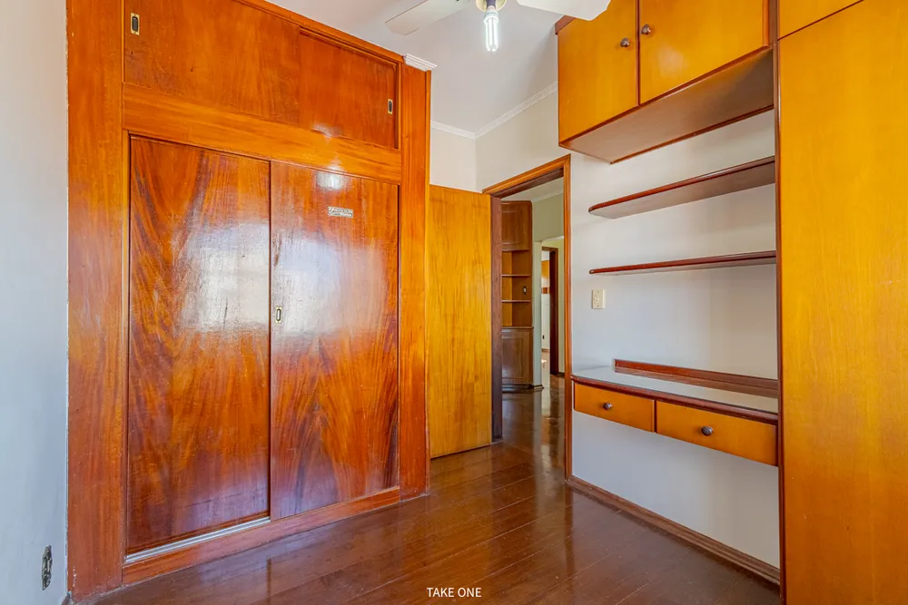 Casa, 4 quartos, 248 m² - Foto 2