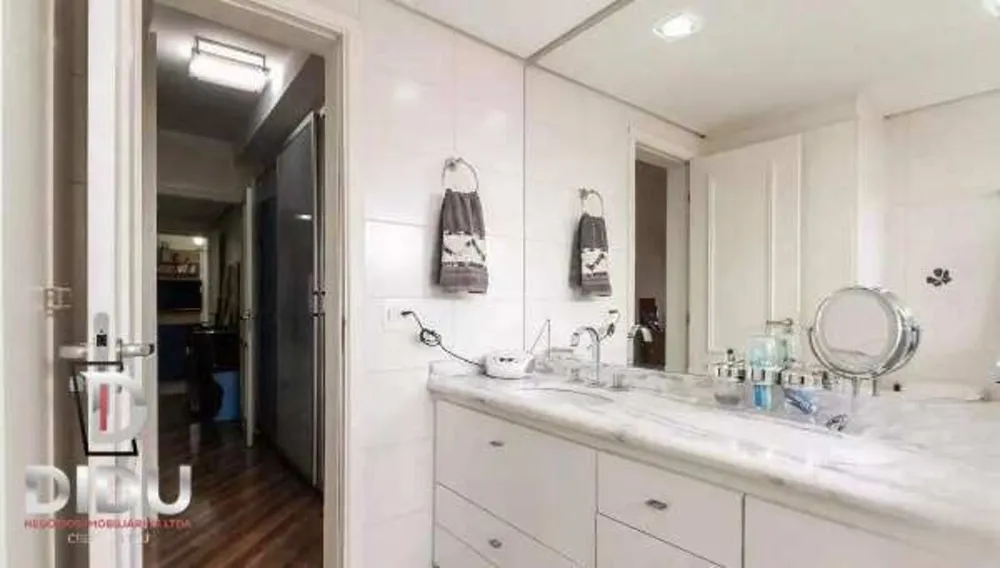 Apartamento, 3 quartos, 151 m² - Foto 1