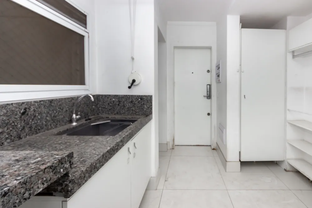 Apartamento, 3 quartos, 140 m² - Foto 1