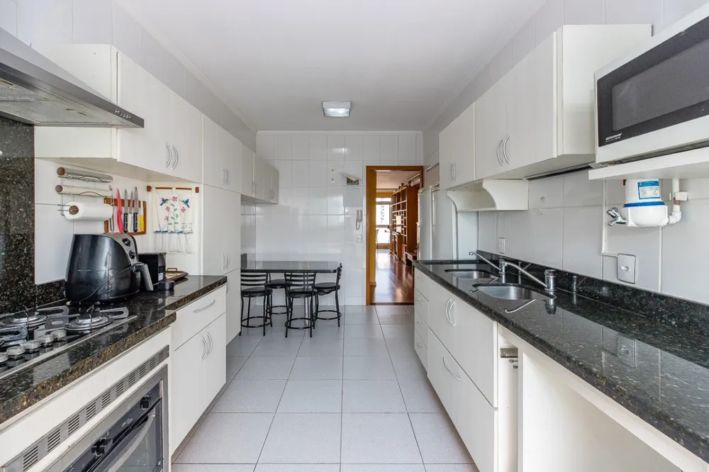 Apartamento, 3 quartos, 138 m² - Foto 2