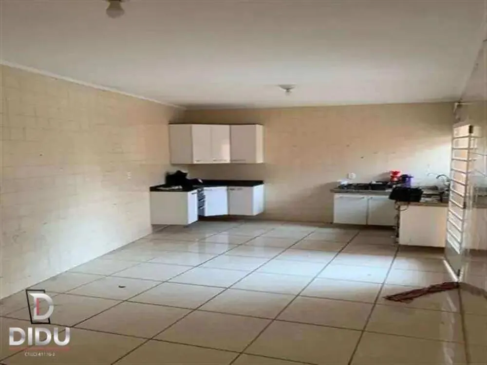 Casa, 3 quartos, 241 m² - Foto 3