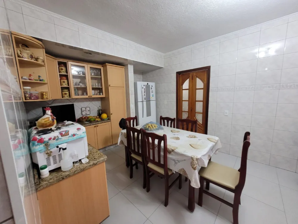 Casa, 3 quartos, 138 m² - Foto 2